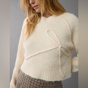 American Eagle Pretty Cropped Crew Neck Sweater With A 3D Bow Detail Size Medium